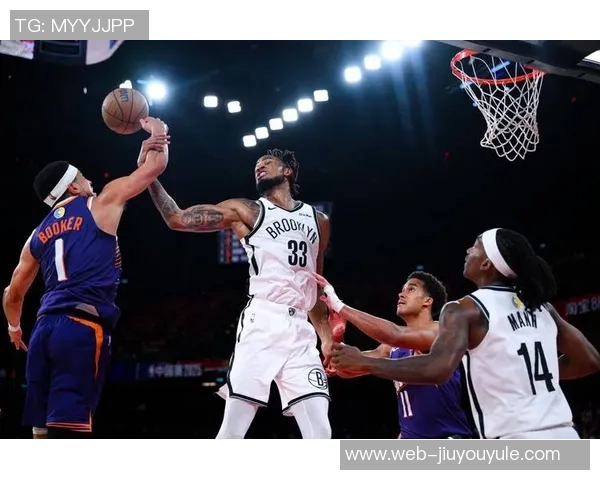 克拉克斯顿创造历史首次三双成篮网21世纪首位中锋三双球员